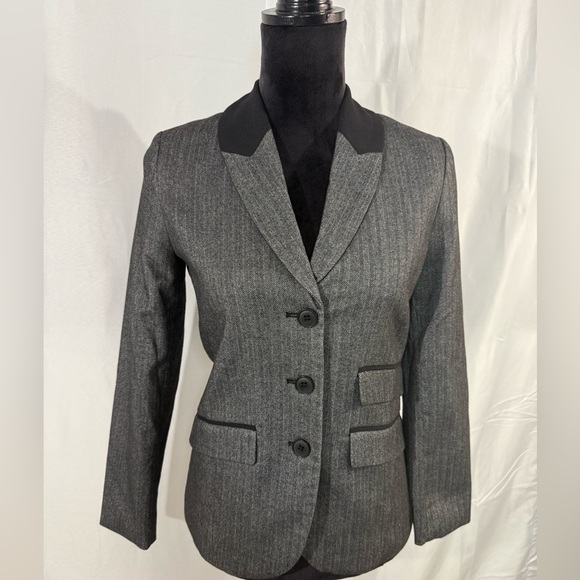 H&M Jackets & Blazers - H&M Gray Herringbone Fitted Blazer Jacket Women’s 2 Business Casual Work‎ Office
